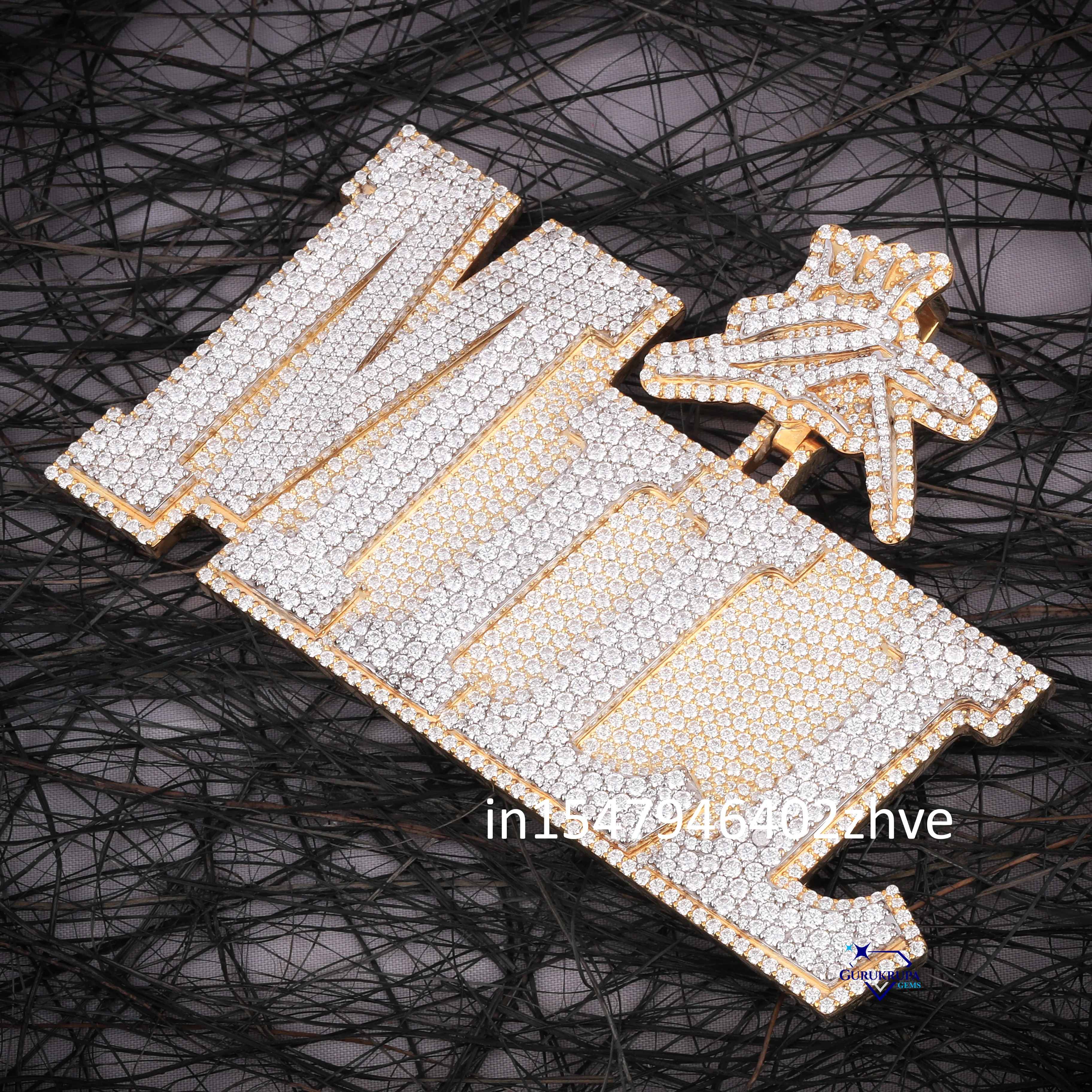 Elegant Unisex Customized 14KT Solid Yellow Gold Round Cut Moissanite Diamond Pendant Iced out Hip Hop Style for Parties