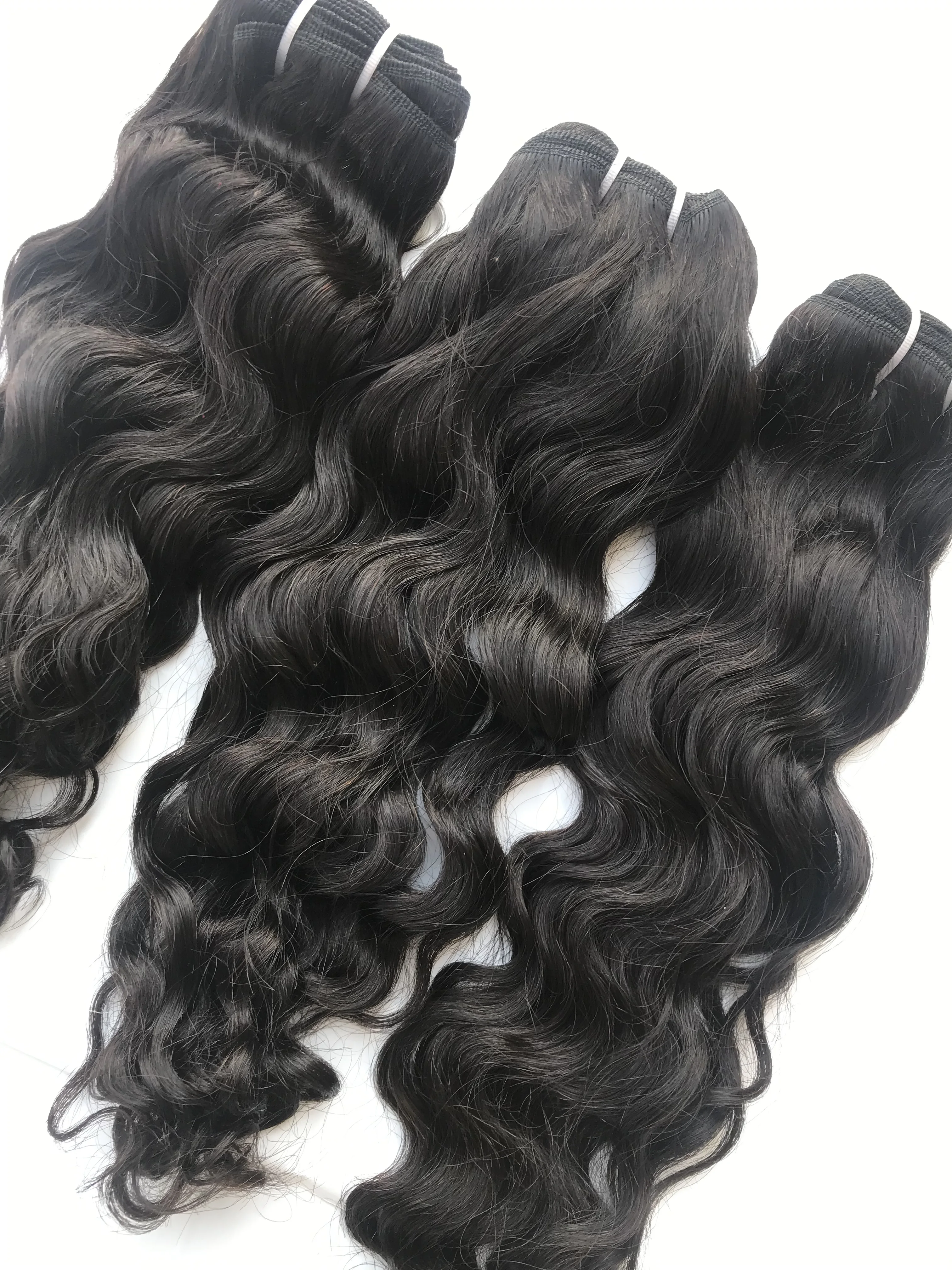 Малазийские натуральные кудрявые Человеческие волосы Remy с выравненной кутикулой оптовая продажа индийские пряди для наращивания волос 12 дюймов 14 16