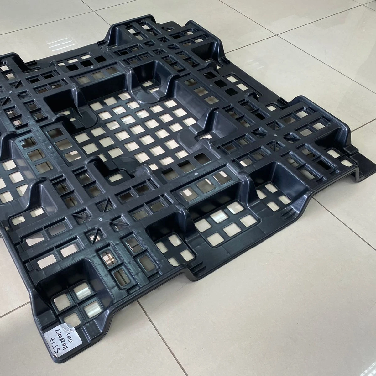 plastic pallets hdpe injection molded plastic pallets for jumbo bag handling exports plastic pallets with nestable features