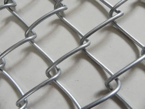 Hot selling Hot Dip galvanized black iron mesh pvc coated 6ft Used Chain Link wire Fence