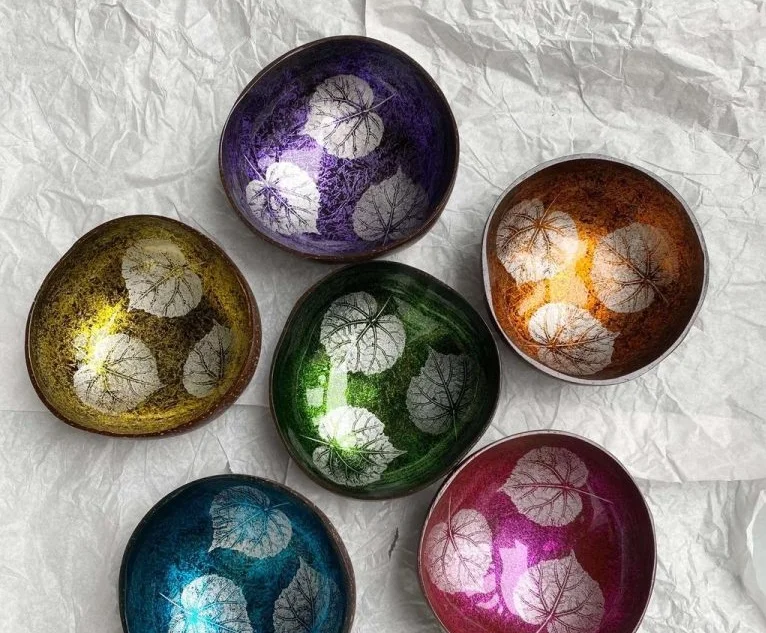 NEW DESIGN 2024 VIETNAM COLORFUL LACQUERWARE COCONUT BOWLS- TRADITIONAL HANDICRAFT PAINTED SHELL BOWL DINNERWARE AT LOW PRICE