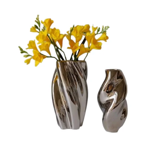 Classic Designer Flower Pot Home Decor and Interior Glossy Gold Finished Flower Vase Hotels And Restaurants