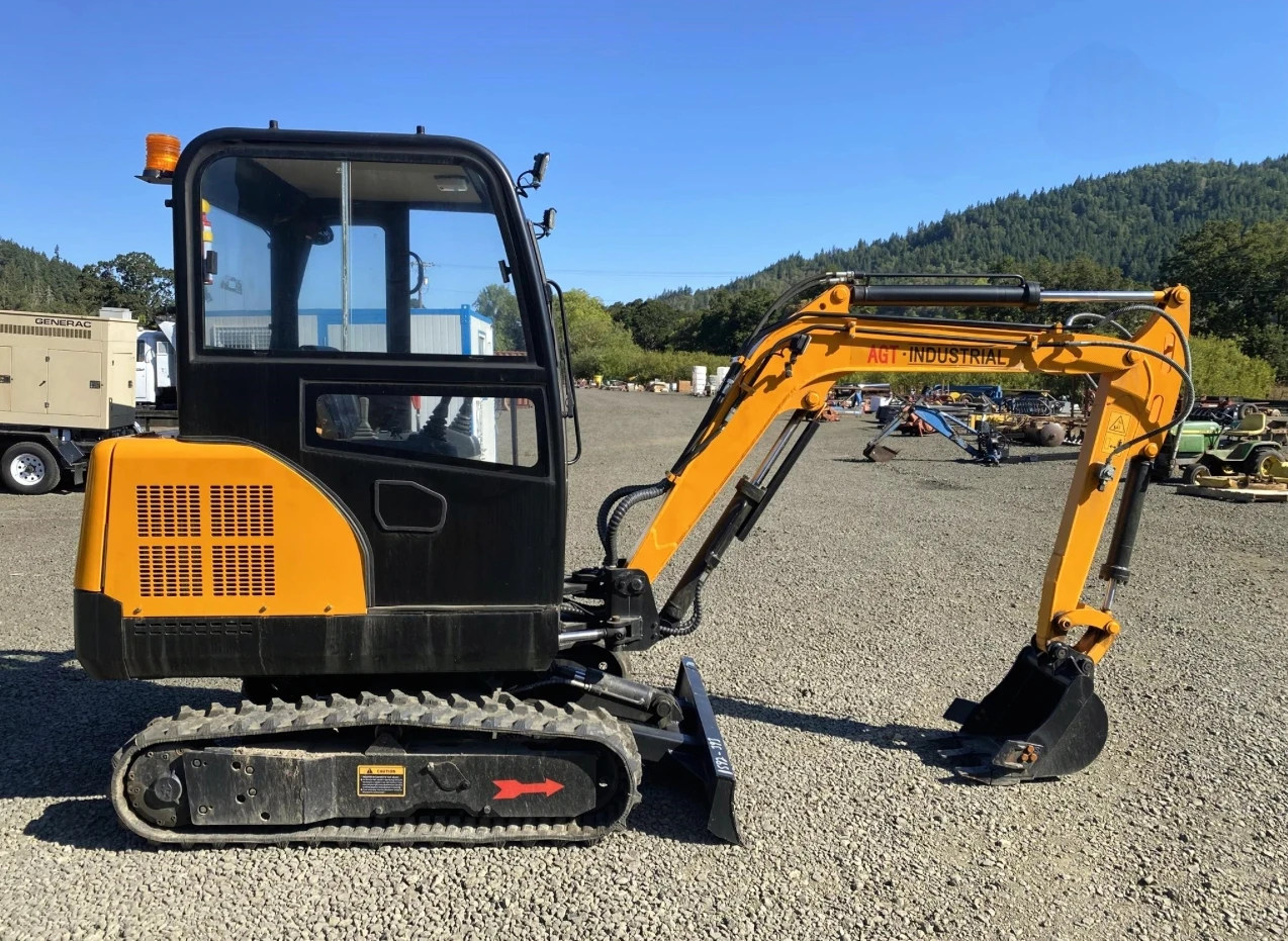 Top Product NT30 EPA Mini Excavator with Enclosed Cab Secure Payment Method