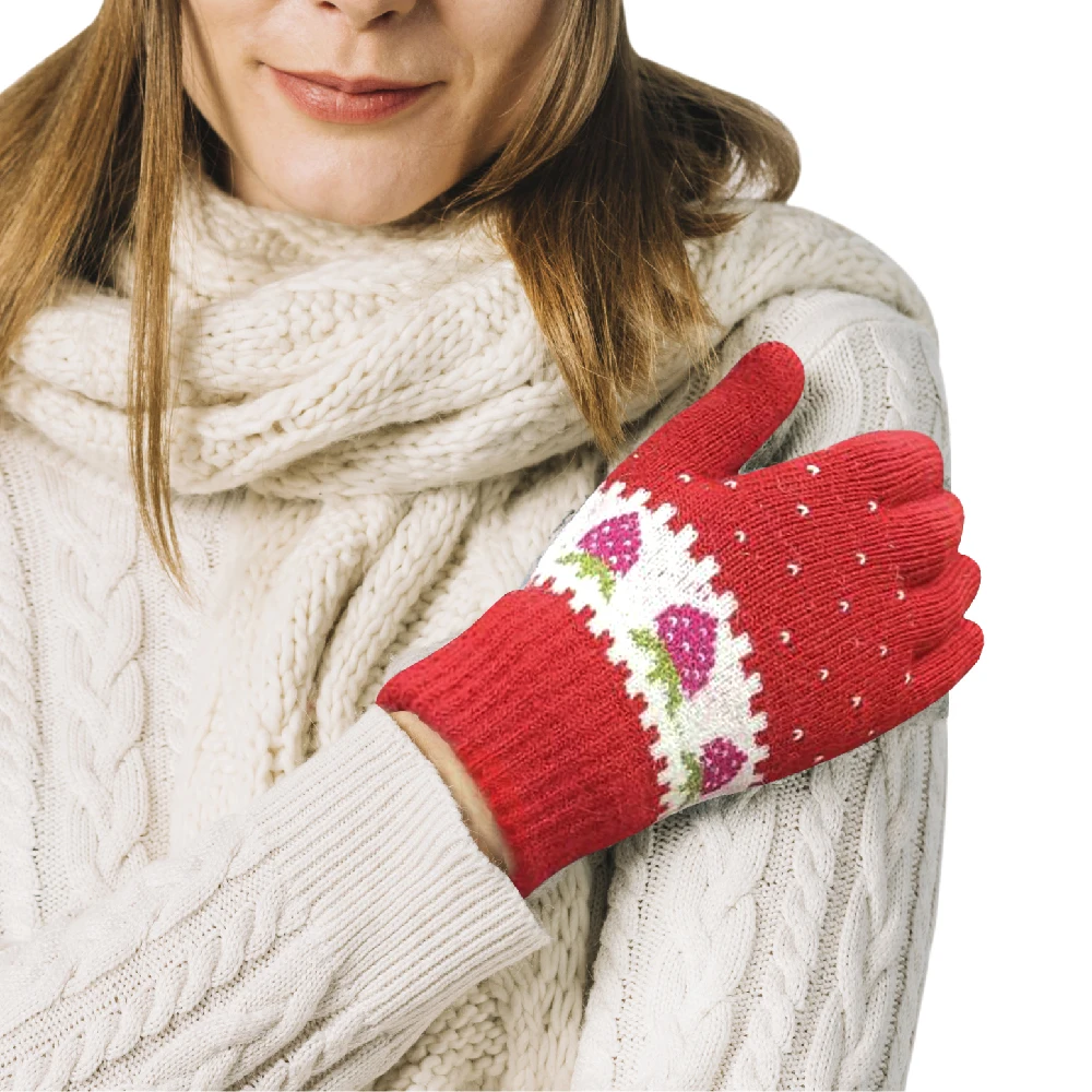 women knitted gloves