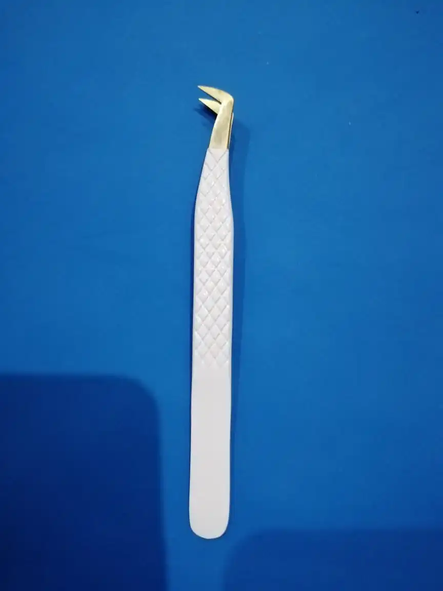 volume professional eyelash extension Wholesale High Quality Plastic white color tweezers from Pakistan
