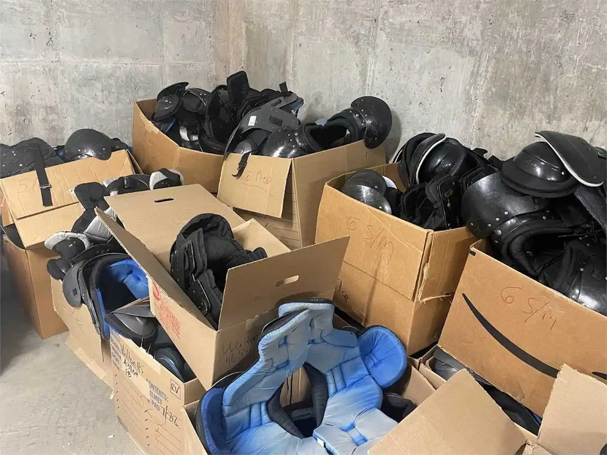 Mid Flex 4.0 American Football Shoulder Pads with dual density padding combines and breathable mesh Sports Protective Pads