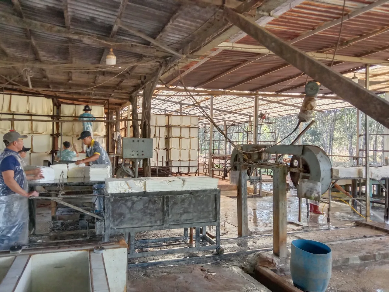 natural rubber material for tire cao su latex sheet silicon products and the large rubber or plastic factory smoked