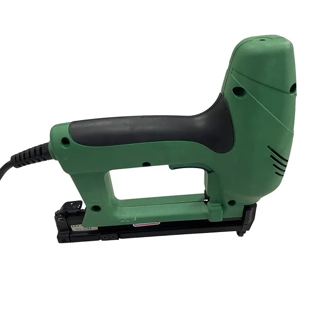 APLUS  ESM-25 18GA SENCO M STAPLE ELECTRIC STAPLE GUN 10.1mm CROWN, 1.8M POWER CORD