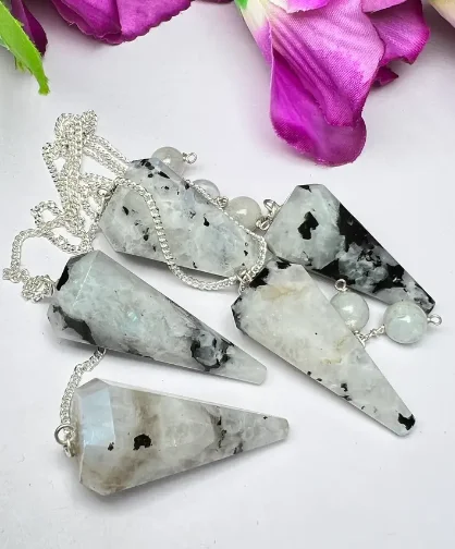 High Quality White Rainbow Moonstone Faceted Crystal Cone Pendulum Gemstone Dowsing Pendulum For Reiki Crystal Healing