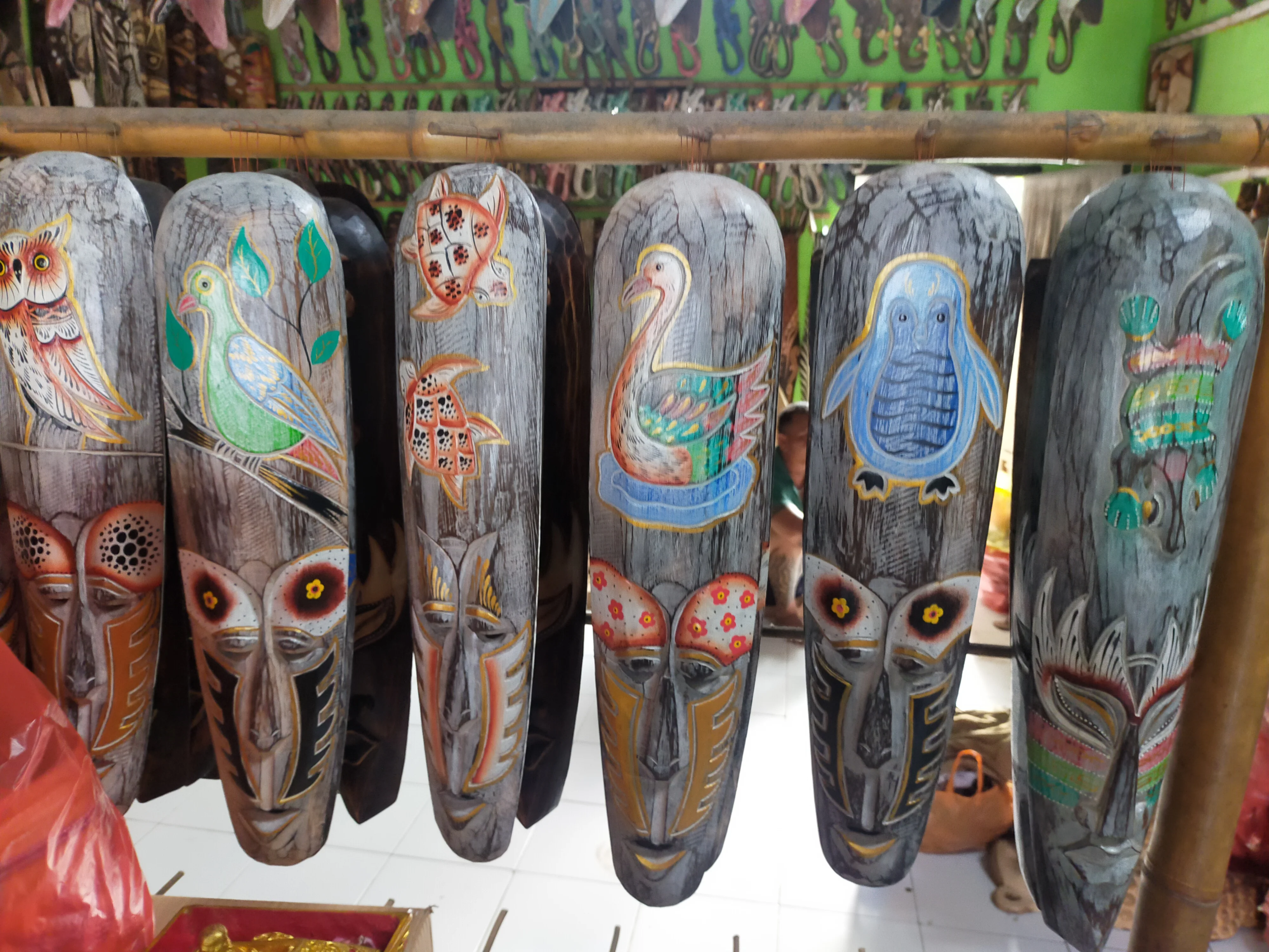 Best choice of African Wooden Carved Wall Mask for Decoration made in Bali Indonesia by fine Balinese Artisan