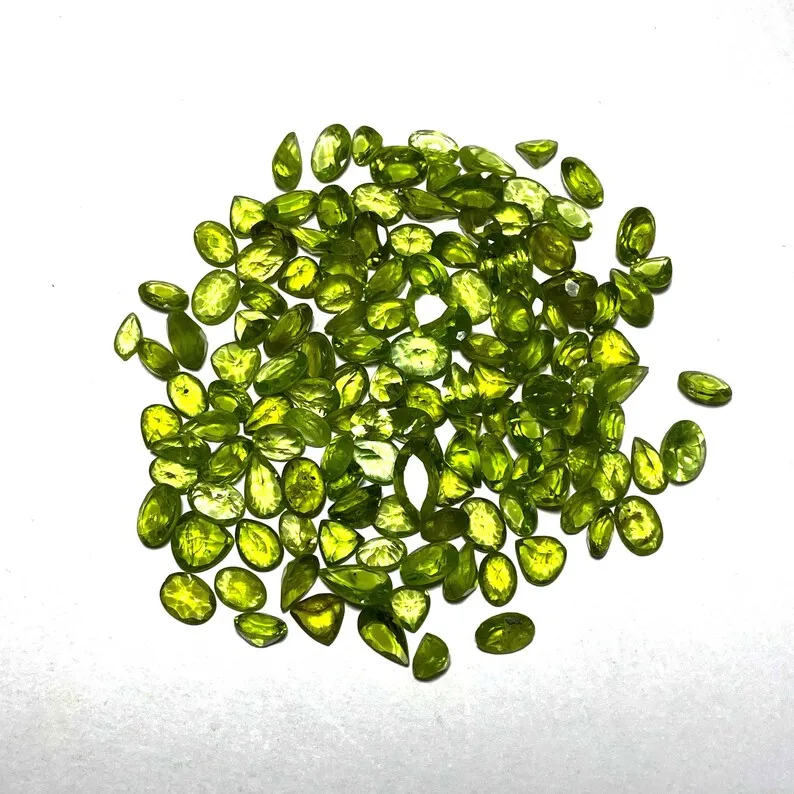 Wholesale Supply of Green Peridot Faceted Mix Shape Natural Gemstone Crystal Material for Jewelry Making Craft