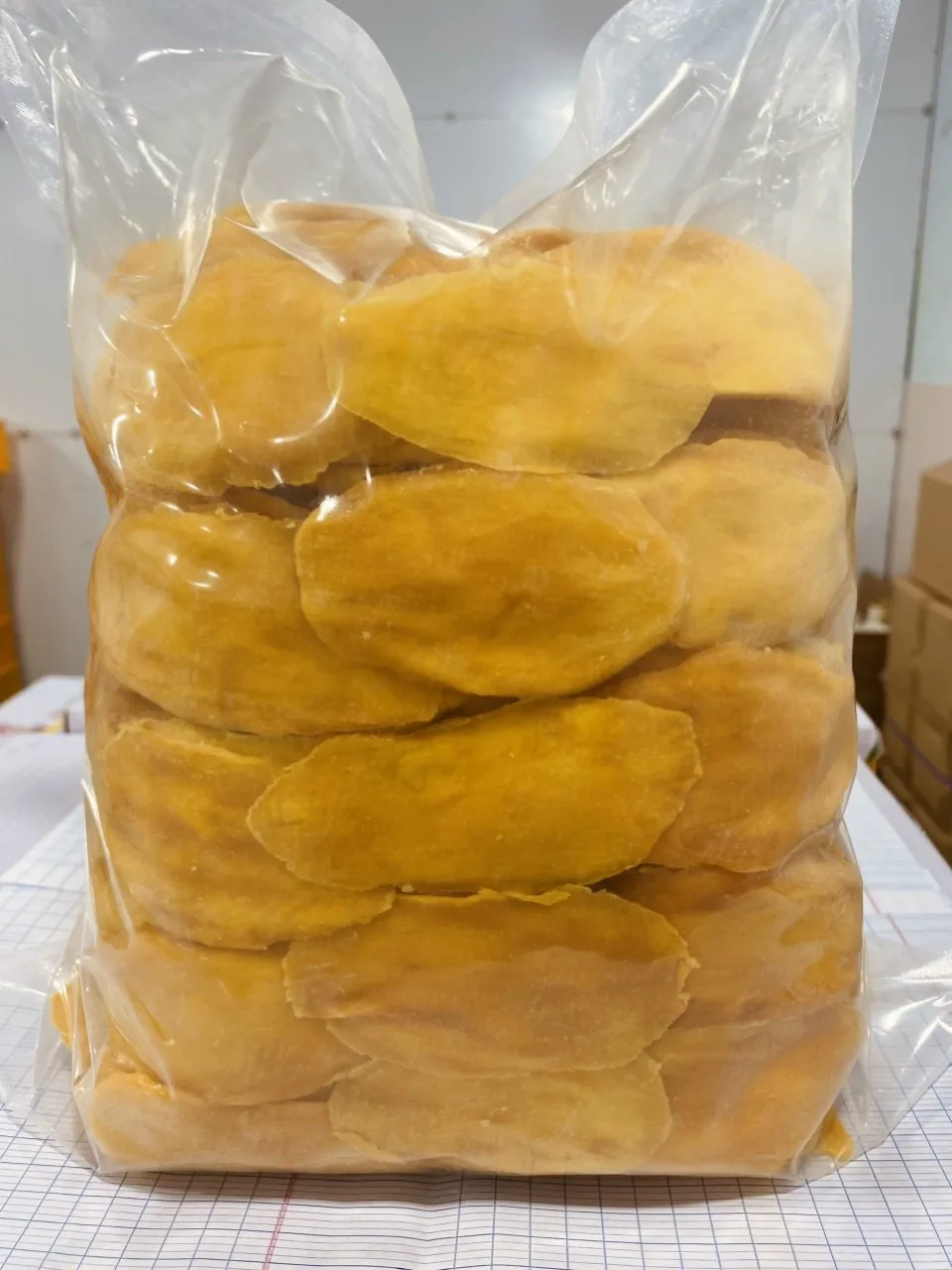 Soft Dried Mango / 20kg bag bulk packing for export