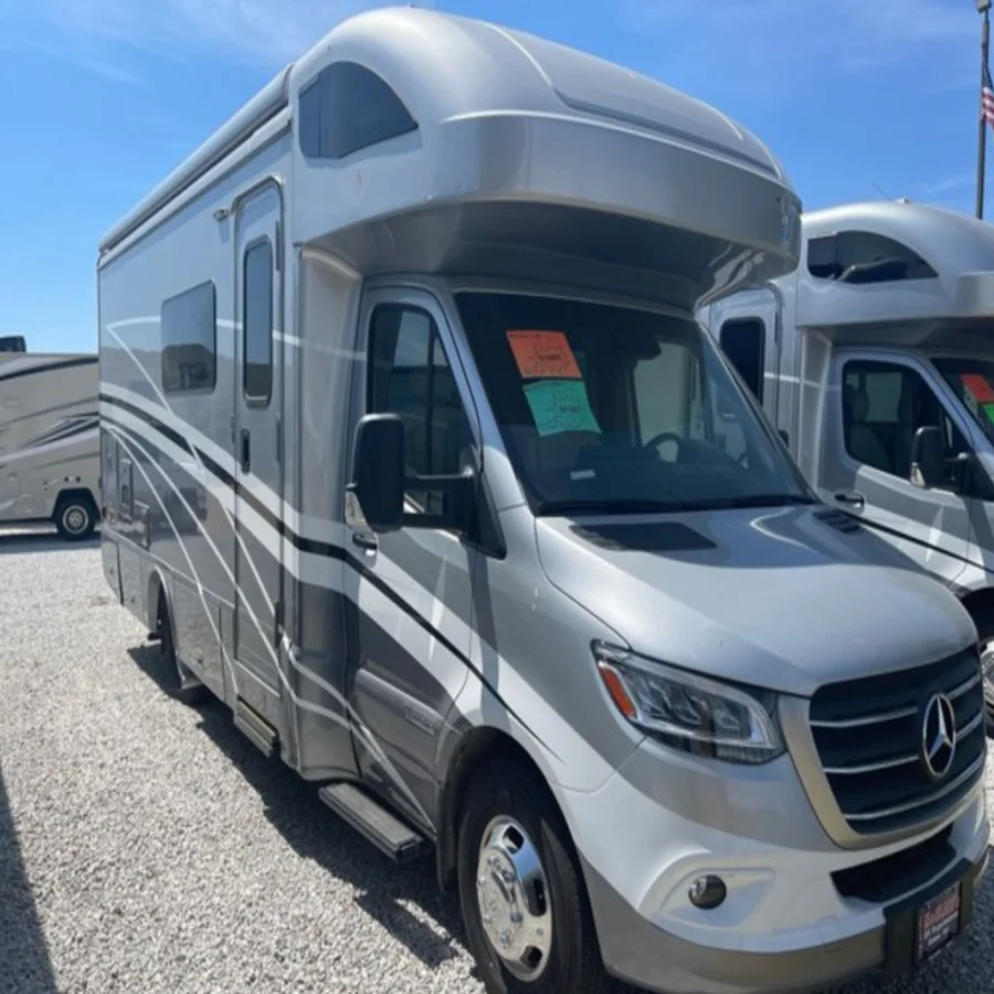 Buy Used Luxury 4X4 Off-Road Motorhome RV Caravan Camper Trailer Mobile Home Best Price Wholesale
