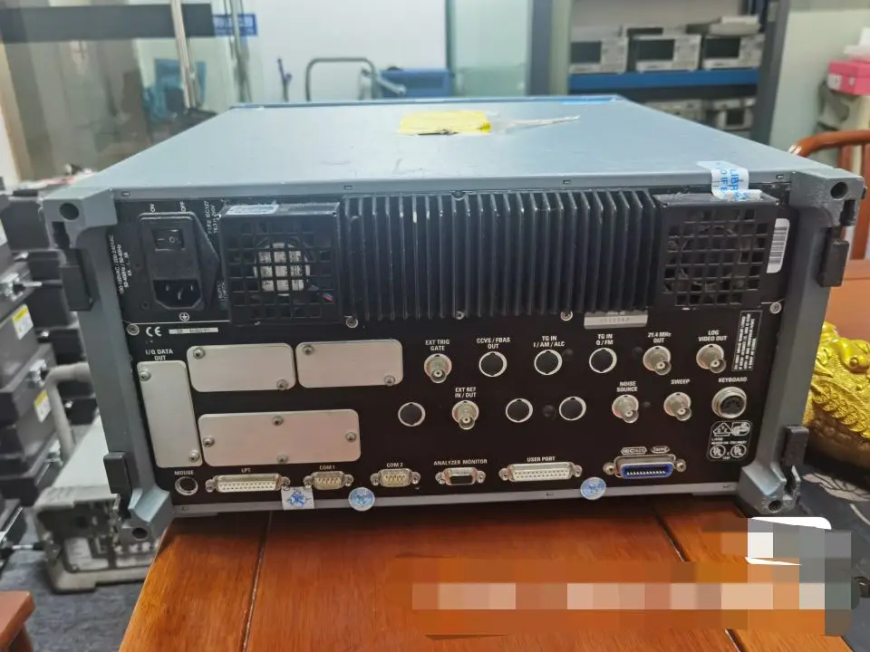 Спектральный анализатор R & S fсеб 20, от 9 кГц до 7 ГГц