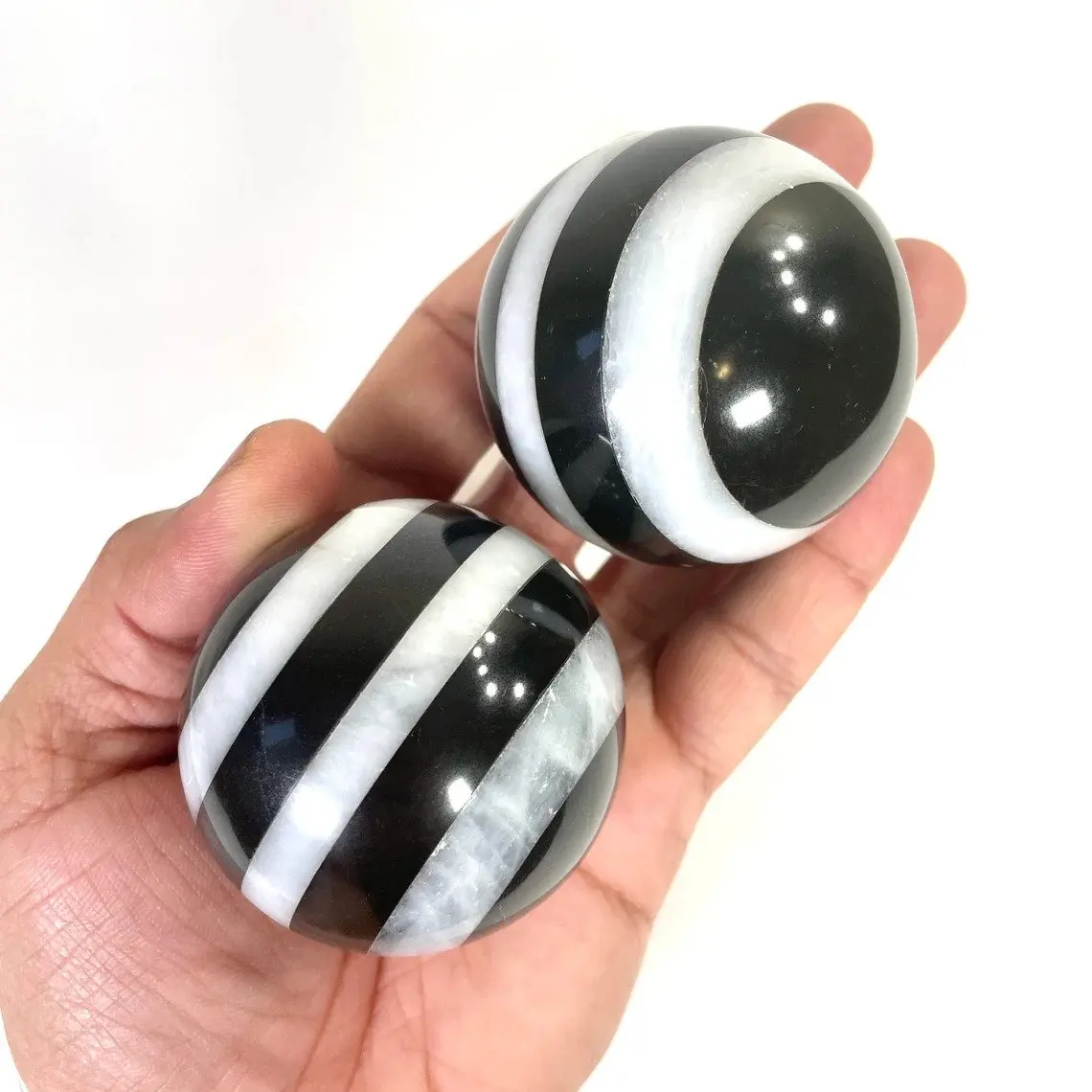 WHOLESALE GEMSTONE WHITE AND BLACK AGATE SPHERE | POLISHED BLACK WHITE AGATE CRYSTAL SPHERE | NEW BLACK & WHITE AGATE BALL