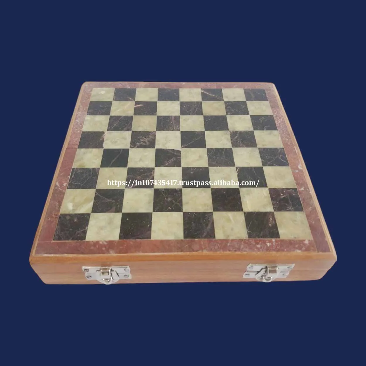 Оптовая цена набор из натуральных деревянных шахмат ручной работы с каменными шахматными монетами и подарочной коробкой шахматных игр