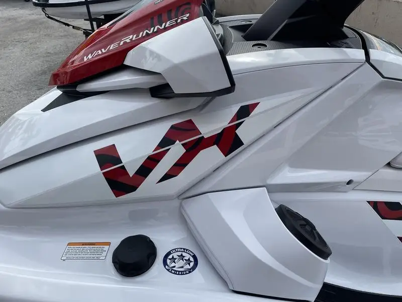 2022 Yamahas Waverunners VX Limited HO with Speakers
