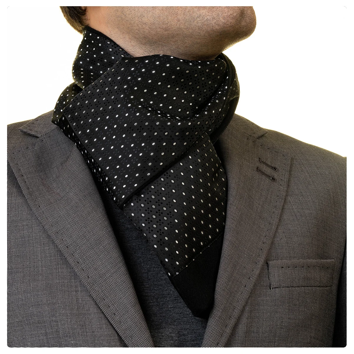 Black Designer 2024 Silk Scarves Traditional Printed Designer Made Made Made Silk Double Sided Warm Winter Scarf from stock