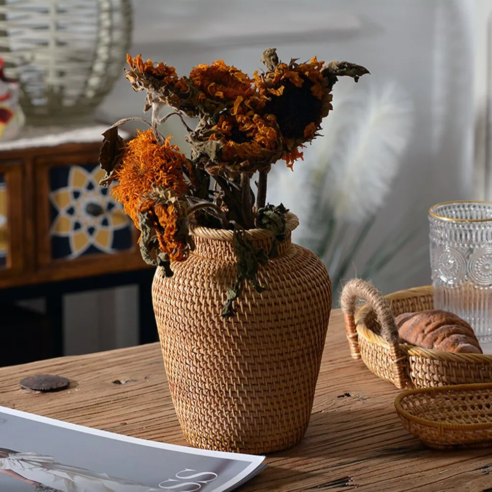 Simple Style Rattan Flower Vase Handmade Decorative Small Vase For Home Wholesales made in Vietnam
