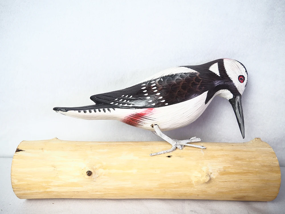 Wooden Craft Dendrocopos Major Handicrafts, Wood Animal Figurine Outdoor Decoration , Bird Craft Garden Ornament