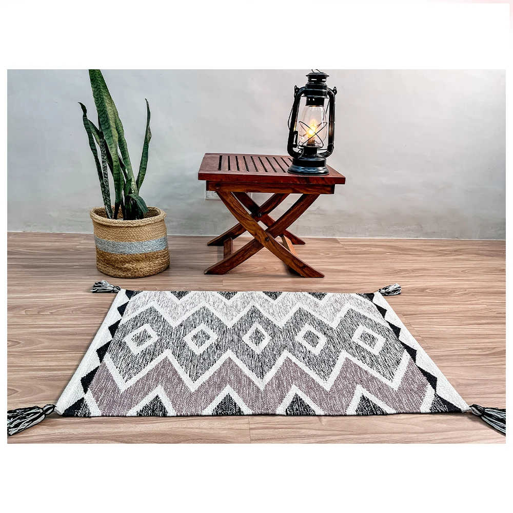 Eco- Friendly Newest Design Stylish Rectangle Jute Cotton Rugs Rustic Decorative Multipurpose  At Lowest Price