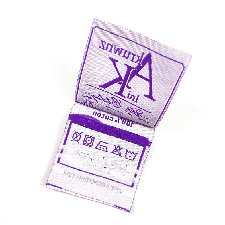 Factory Wholesale Price Red Green Withe flags Center Fold Customized Private Label Clothing Logo Women Men Woven Garment Labels