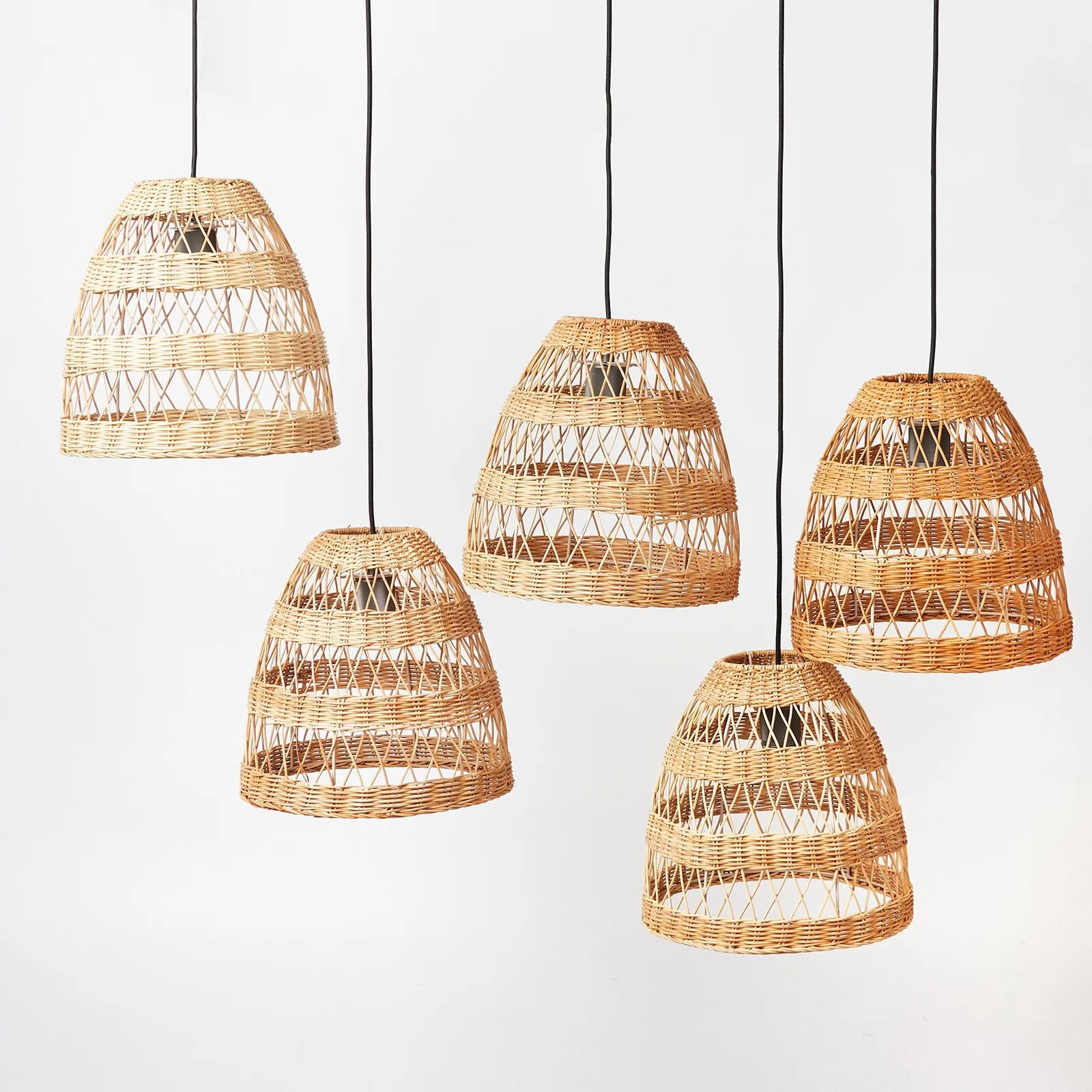 Natural woven round rattan lamp shades pendant ceiling light lamps cover lampshades made in Vietnam
