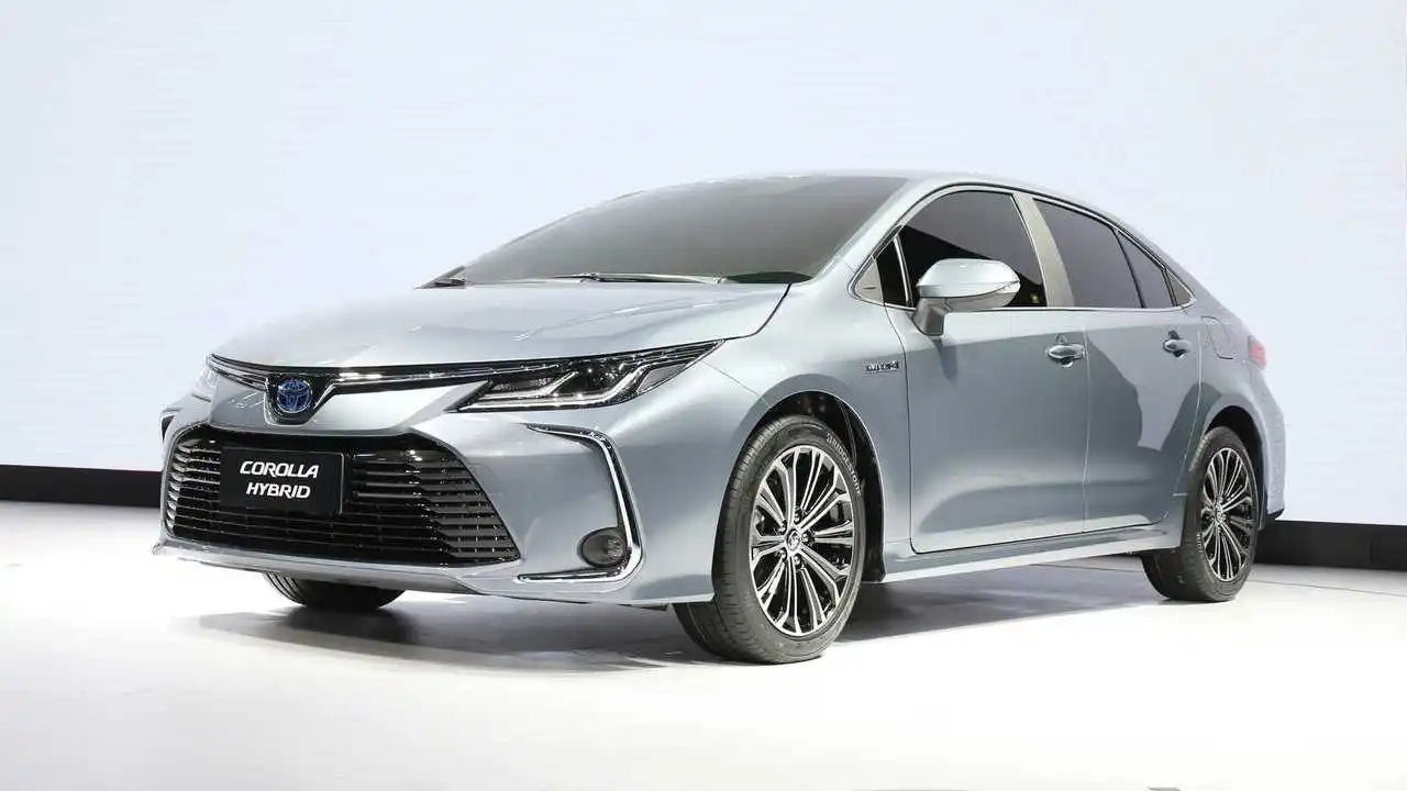 Fairly Used 2020 Toyota COROLLA LE 1.8L 4 Sedan A/T at cheap price