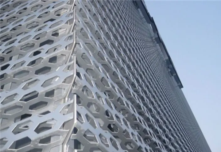 Factory Production provides free samples of Aluminum Mesh