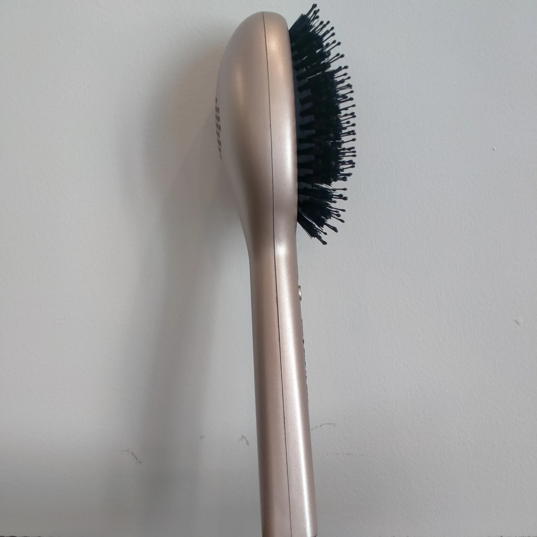 Vietnam Factory New Portable Hair Brush Ionic Boar Blister Rechargeable Plasma Air Brush Detangling Cool Air Battery