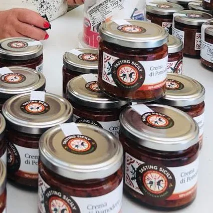 Best Quality Made in Italy food products condiment ready to eat 170 g Dried Tomato Spread   in glass jar