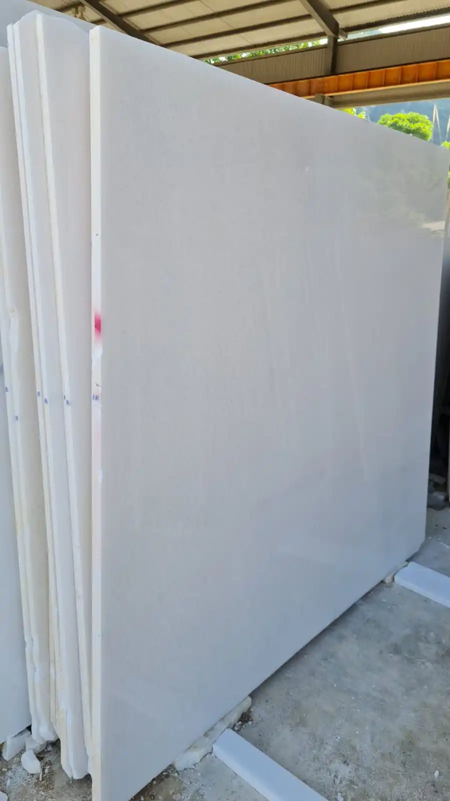 First Quality Crystal White Marble Big Slabs From Marble Manufacturer and Direct Exporter