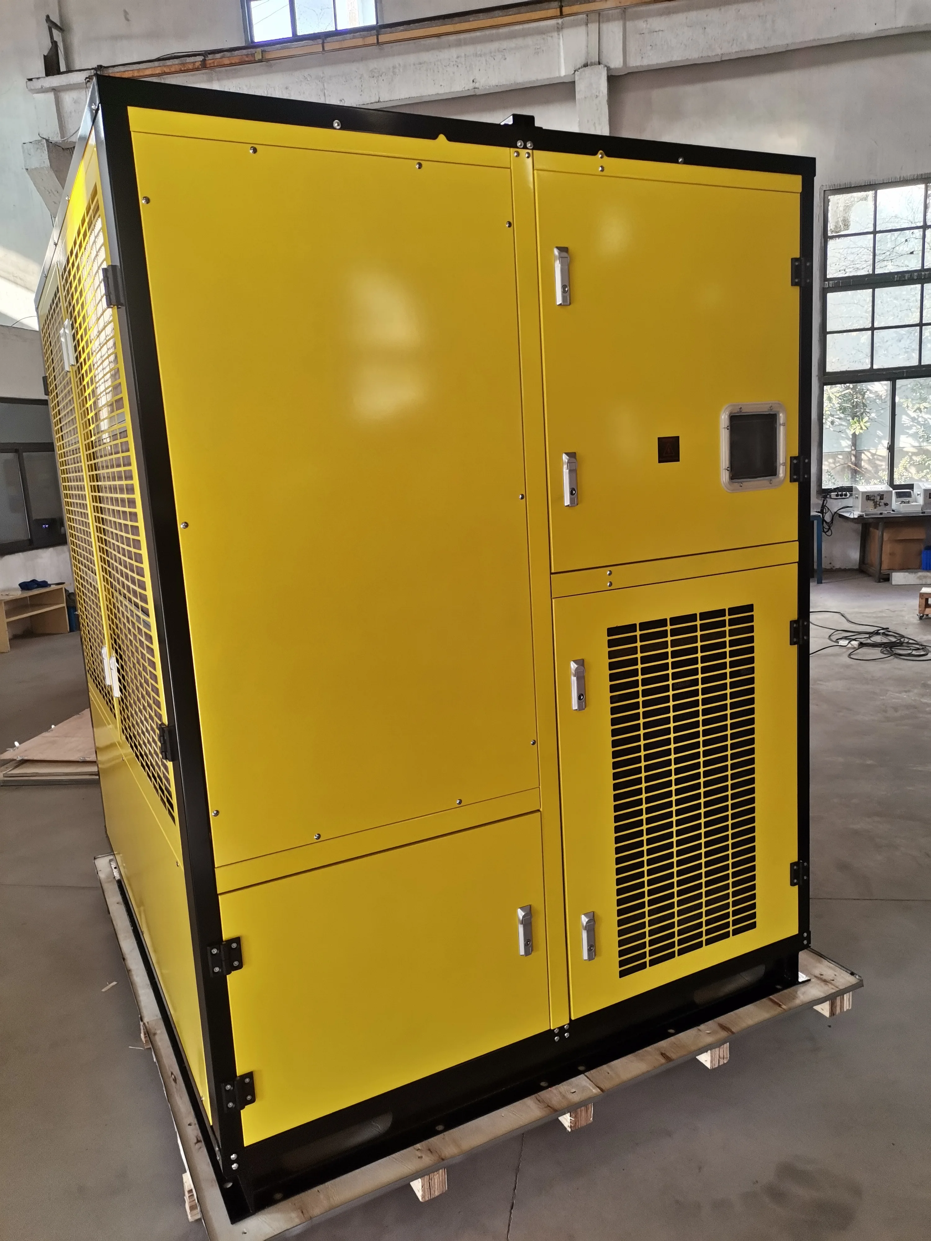 HL-A100L-27 Atmospheric Water Generator ( air to Machine ) Upto 1800 Liters at 30C 80%