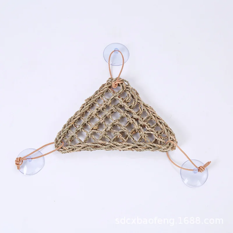 ODM OEM Straw-woven pet crawling mat lizard hammock seaweed woven pet mat feeding box with suction cup crawling pet grass mat