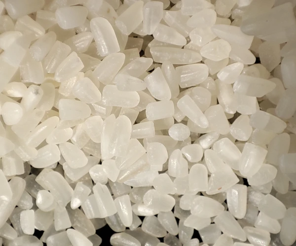 Wholesale Very Cheap Price Newest Crop Broken Rice 5% 10%, 15%, 25%,100% from Vietnam Rice Factory with International Standards