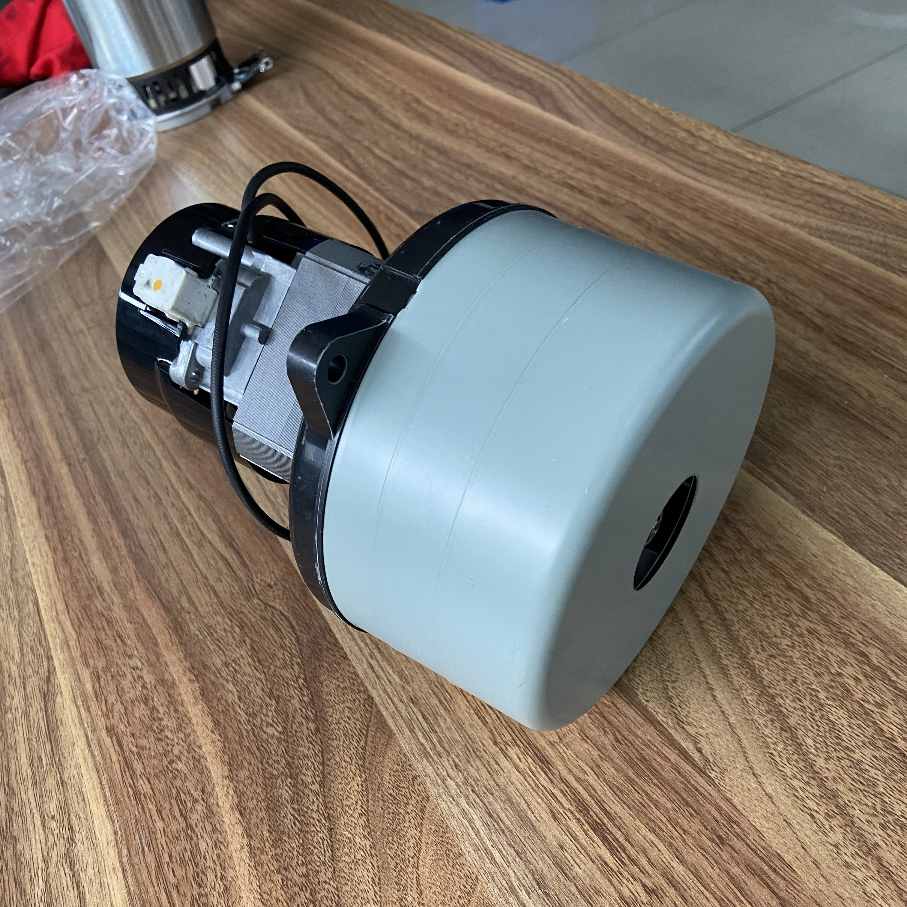 Gaoge Manufacturer AMETEK Floorcare and Cleaner Motors 24V 500W Vacuum Motor for Floor Scrubber Cleaner Machine