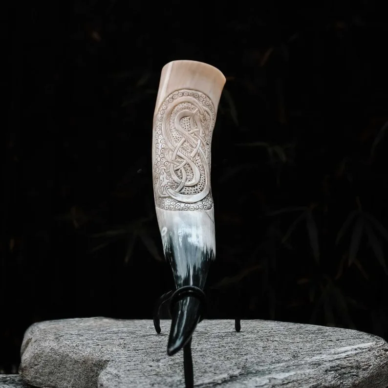 High Quality Beer Viking Drinking Polished Ox Horn With Stand Viking Drinking Horn Use For Drink Beer Wine  Ox Horn Best Price