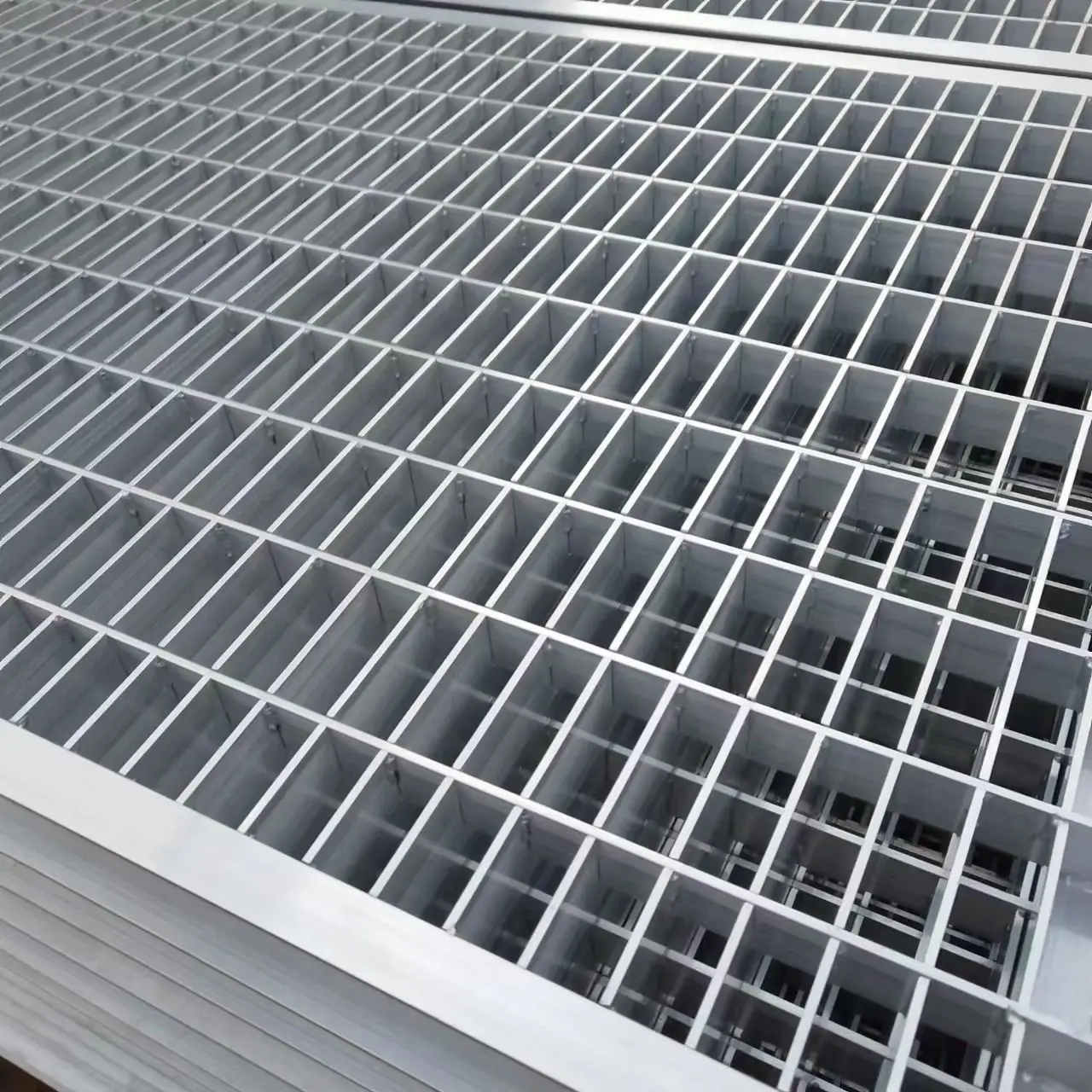 Строительная стальная конструкция композитная напольная решетка