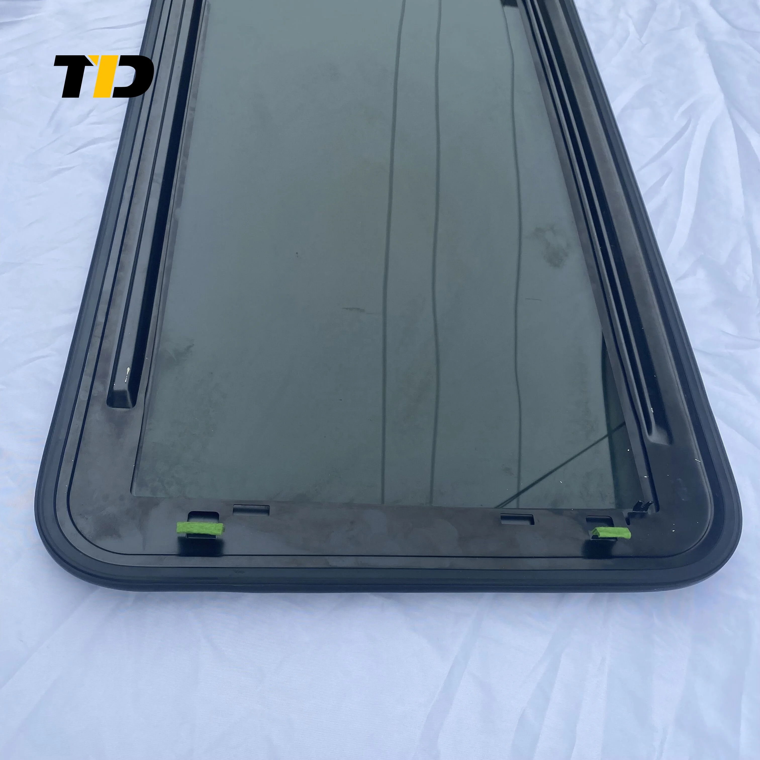 63201-60090 63201-60091 Glass Sub Assembly Slid for Toyota Land Cruiser 63201-60131 63201-60132