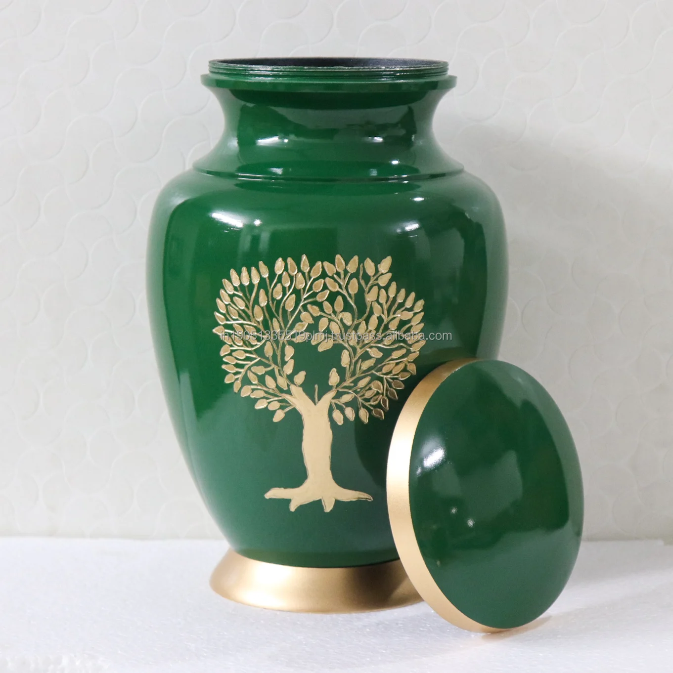 Wholesale Aluminum Cremation Urns for Human Ashes & Keepsakes Memorial Urns Aria Tree Engraved With Gold & Green Finished Urns