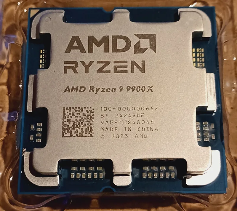 Original AMD R y z e e n  R9 9900X Skylake X Series Desktop Processor, 12-Core 24 Thread 3.5 GHz (4.4 GHz Turbo), LGA 2066, 165W