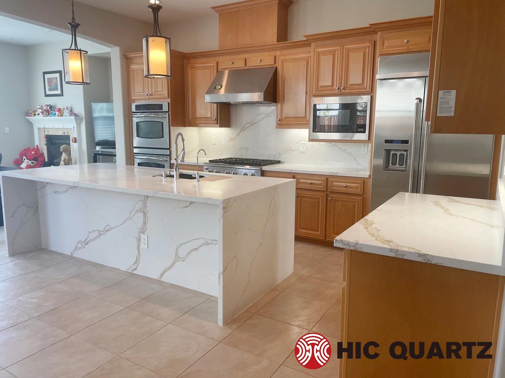 Gold Veins Engineered Quartz Stone Marble Style for Kitchen Countertops Floor Tile Vanity Kitchen Island Wholesale Price Slab