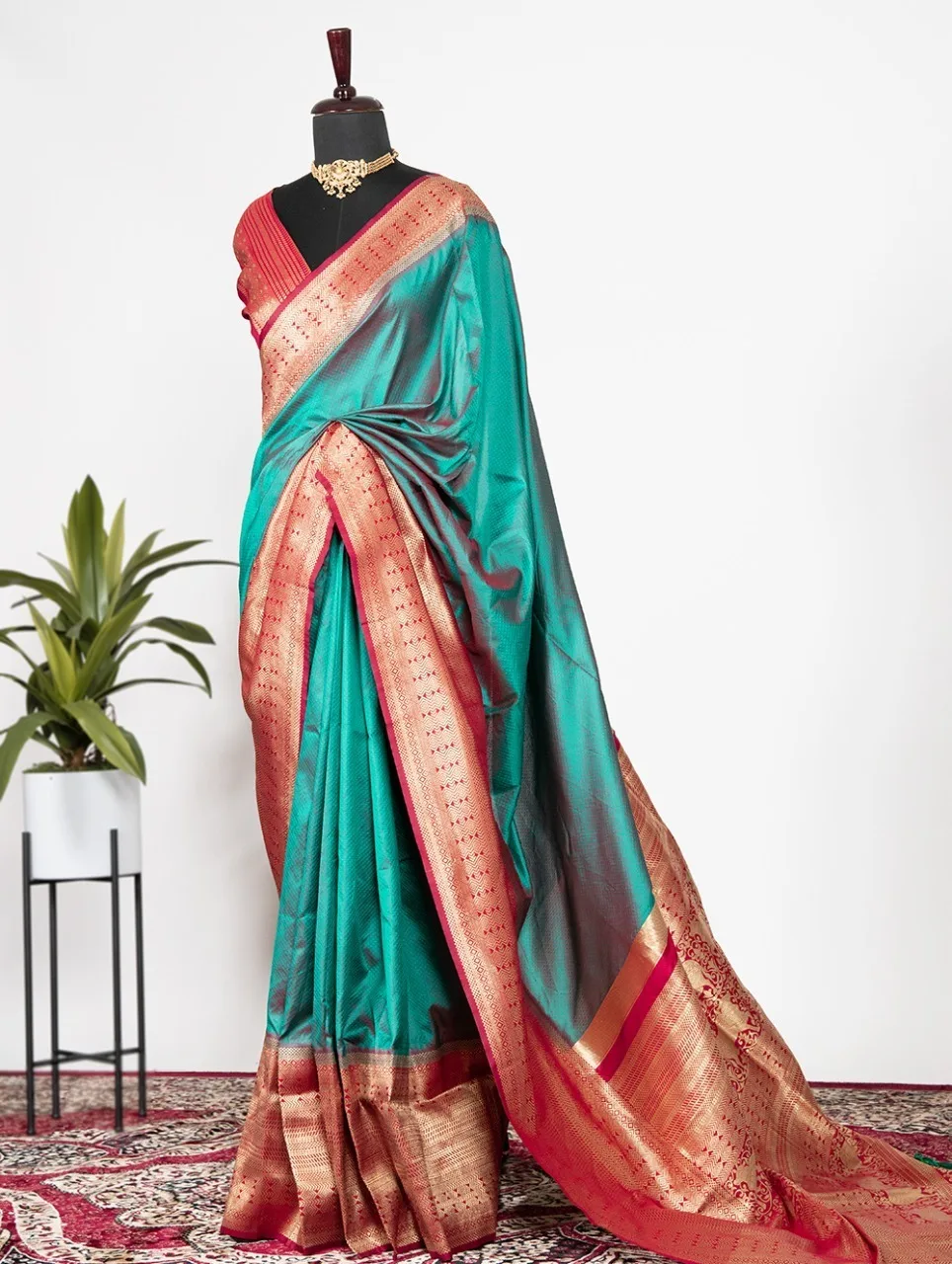 DESIGNER BANARASI SILK SAREE