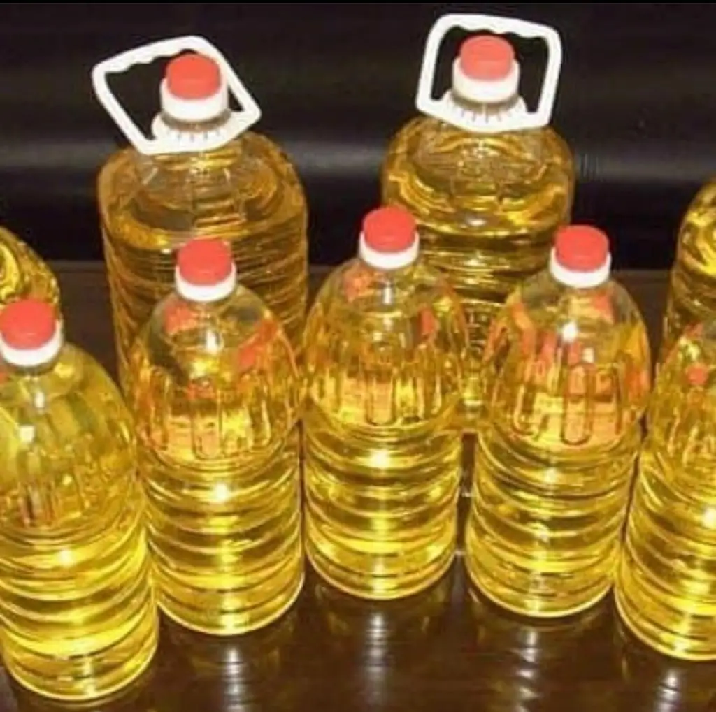 Пищевое подсолнечное растительное масло рафинированное готово к