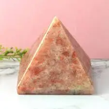 HOT SELLING CRYSTAL WHOLESALE NATURAL SUNSTONE PYRAMID MEDITATION AND METHAPHYSICAL HEALING CRYSTAL PYRAMID FENGSHUI HOMEDECOR