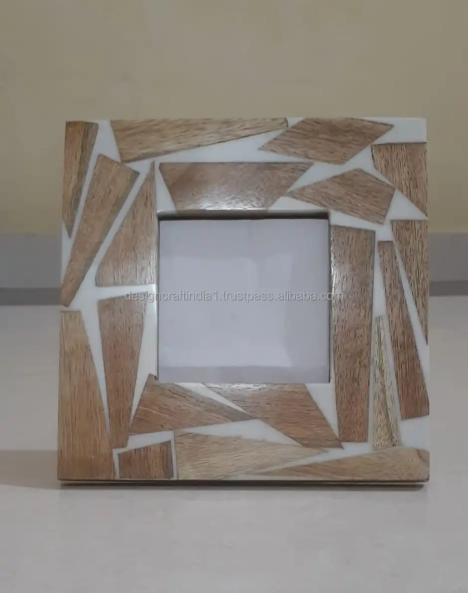 Creative Square Table Wall Vintage Resin and Wooden Photo Picture Modern with Lowest Price