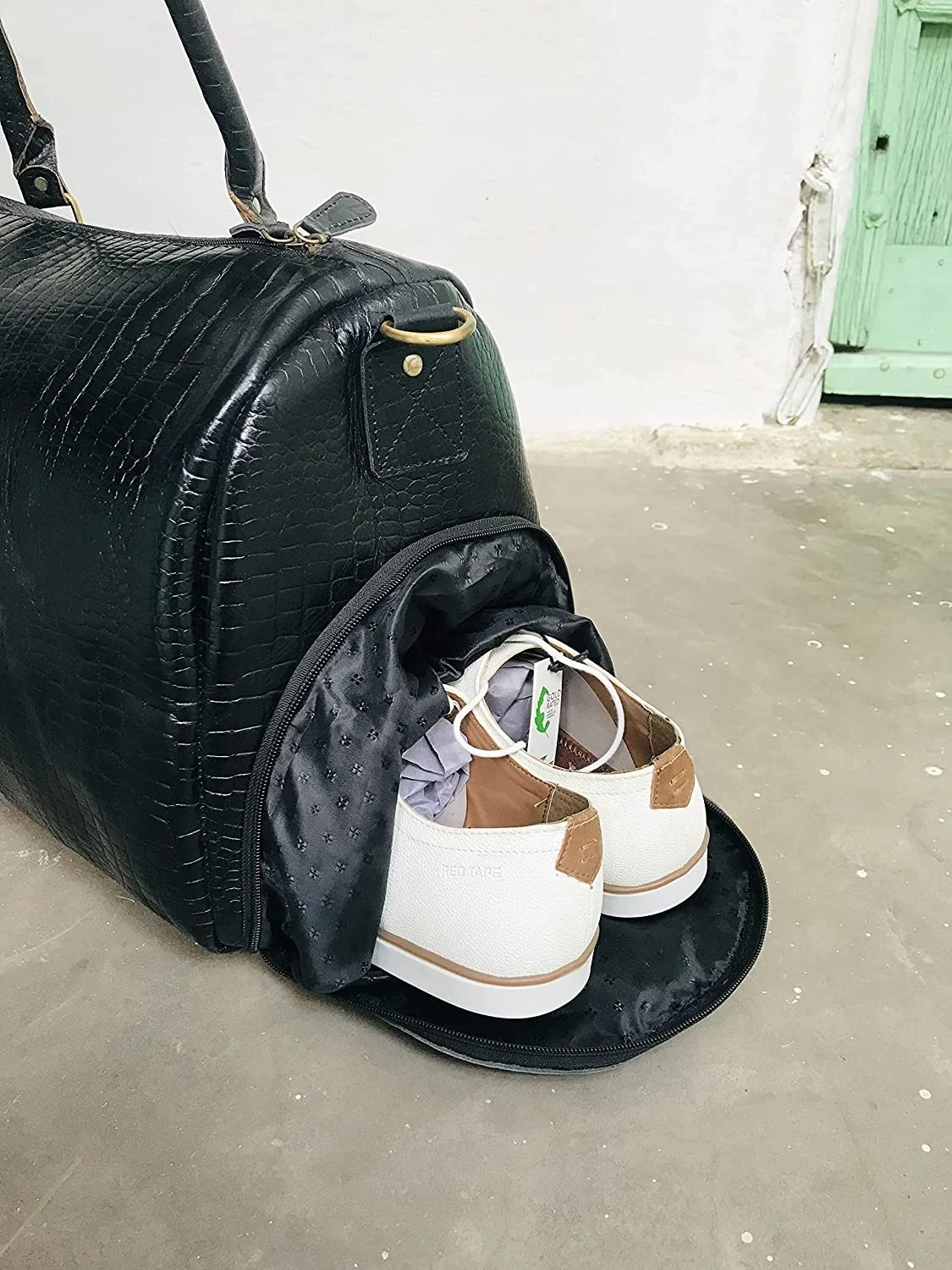 Handmade Duffel Bags for Men and Women Full Grain Leather for Travelling Carry Overnight Weekend Bags Sports Gym Duffle Bag