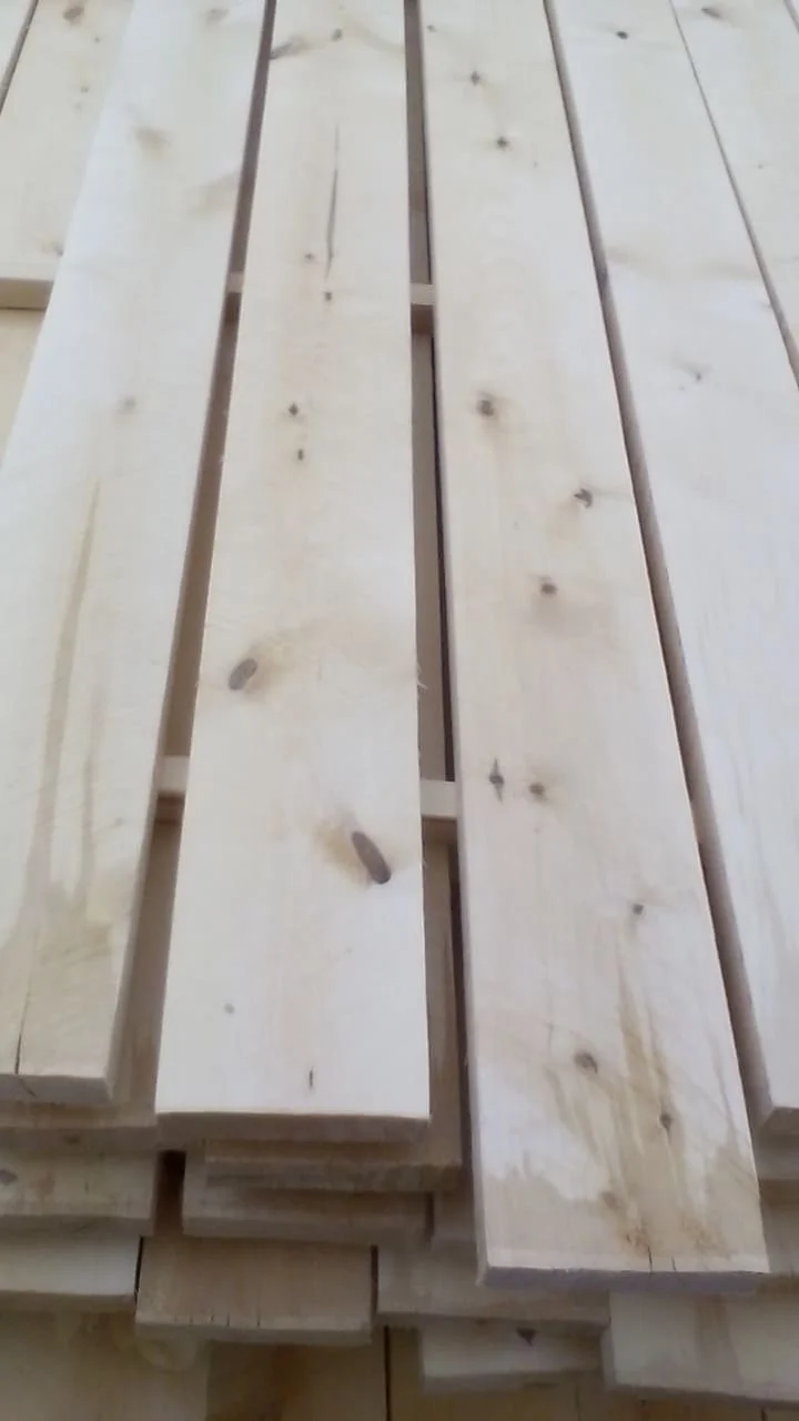 Wholesale Birch Edged Wooden Board Timber Lumber Solid Board Industrial Wood For Construction Wooden Planks
