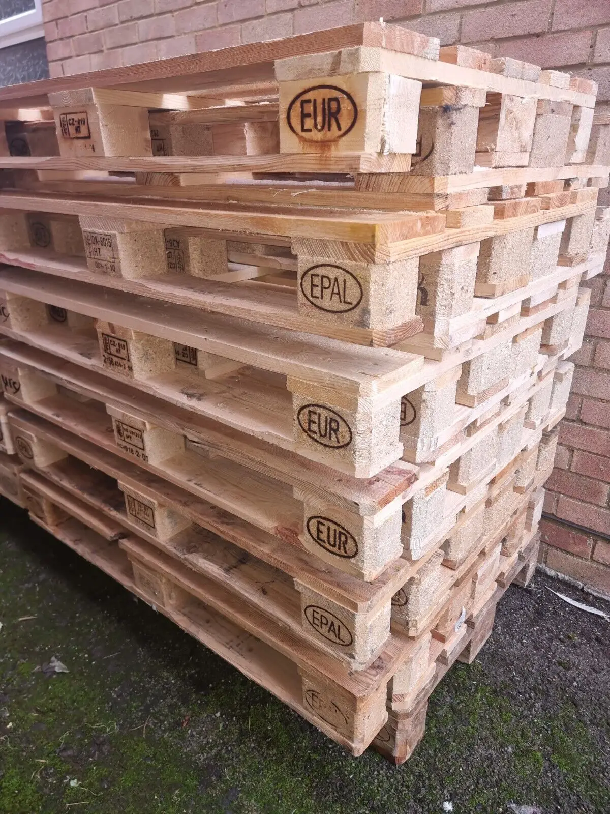euro pallet3.jpeg