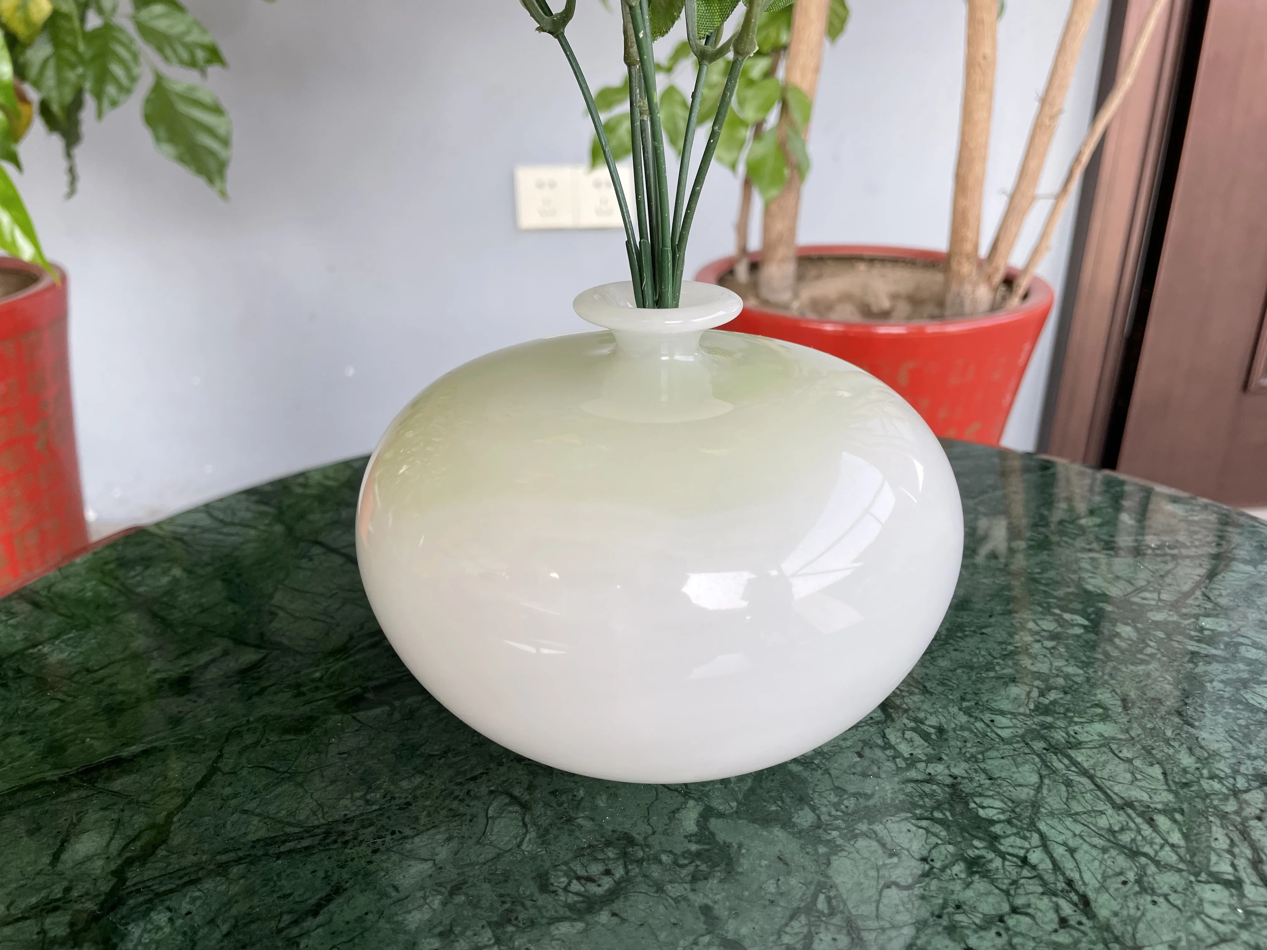 High-End Art Deco Style Marble Vase Modern Luxury Light Stone Ornaments for Flower Decorations for Living Room Home Decor